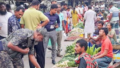 Photo of নড়াইলে টাস্কফোর্স অভিযানে ব্যবসায়ীকে জেল-জরিমানা